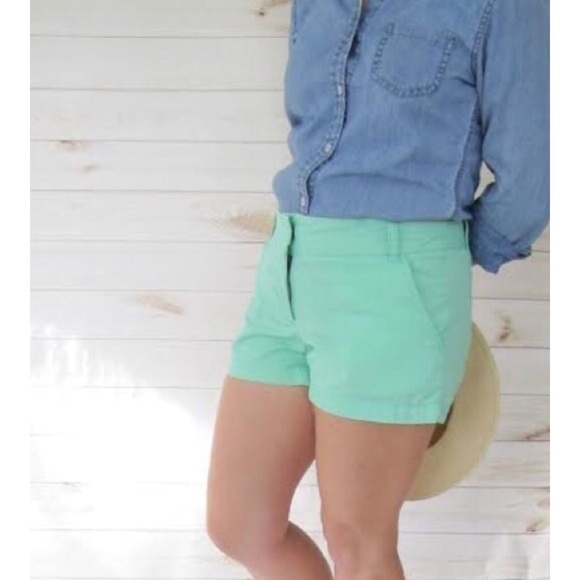 J. Crew Pants - 🔥SALE🔥J.Crew Chino Shorts Size 2